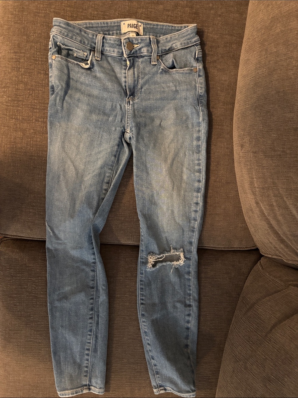 PAIGE Light Wash Skinny Jeans with Knee Rip